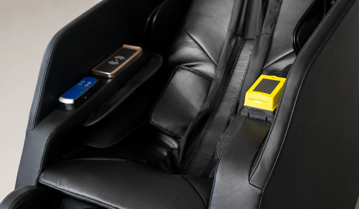 Detalle del control de pago por código QR del sillón comercial LH-082